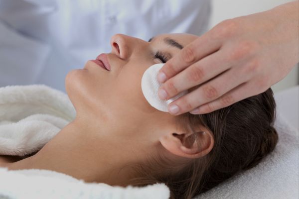 Woman in cosmetic treatments